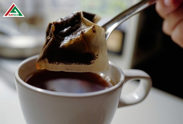 BẠN CÓ BIẾT TÚI LỌC TRÀ CÓ THỂ GIẢI PHÓNG HÀNG TRIỆU HẠT VI NHỰA?